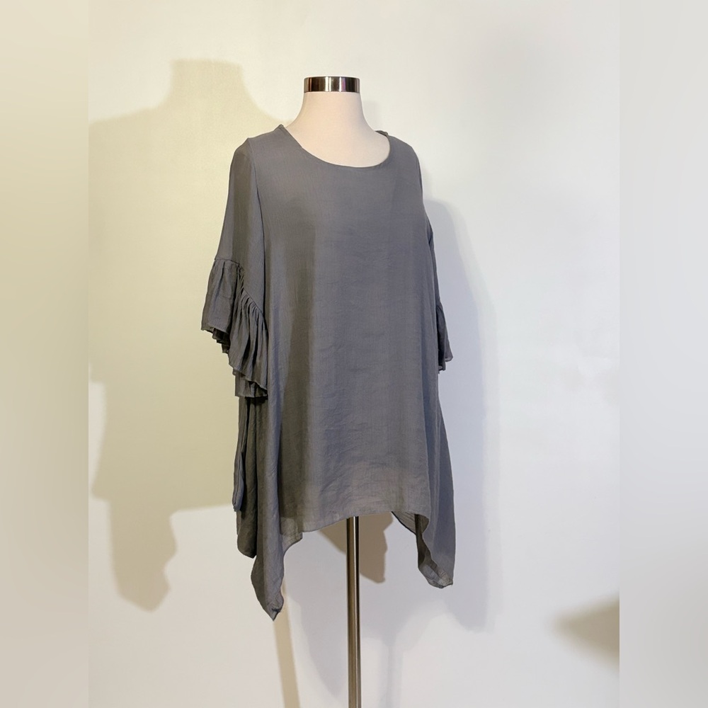Sassybling Relaxed Ruffle Sleeve Mini Dress in Gray